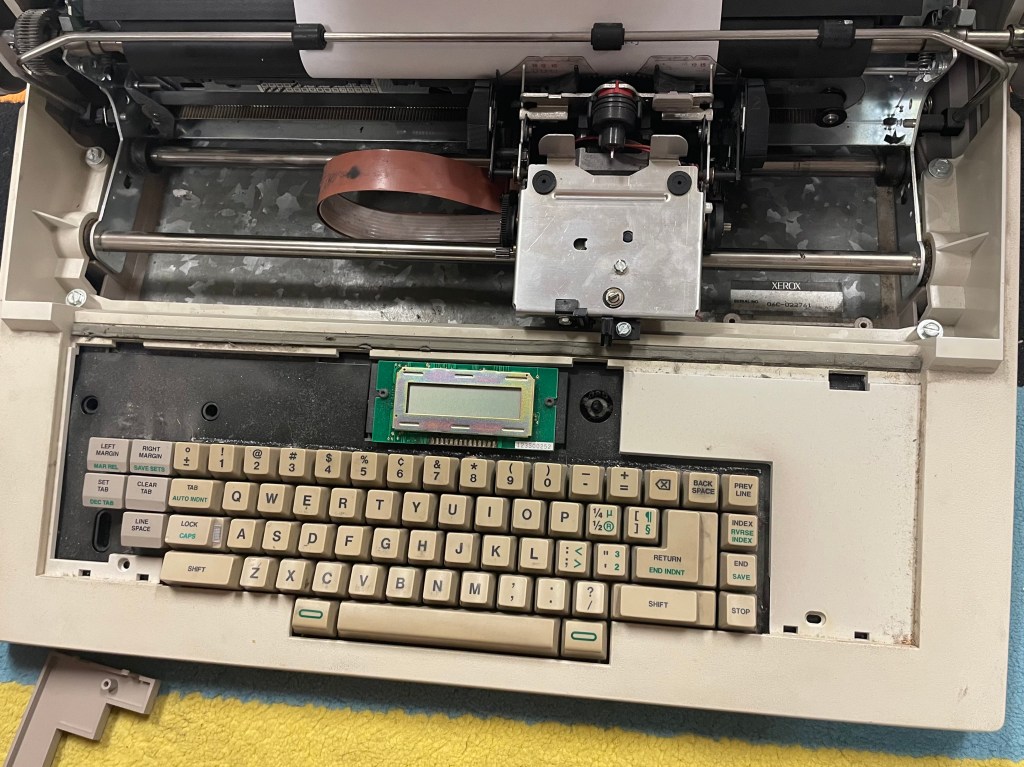 image of the front of the Xerox Memorywriter word processor with cover removed